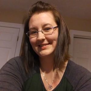 Meet your Posher, Crystal